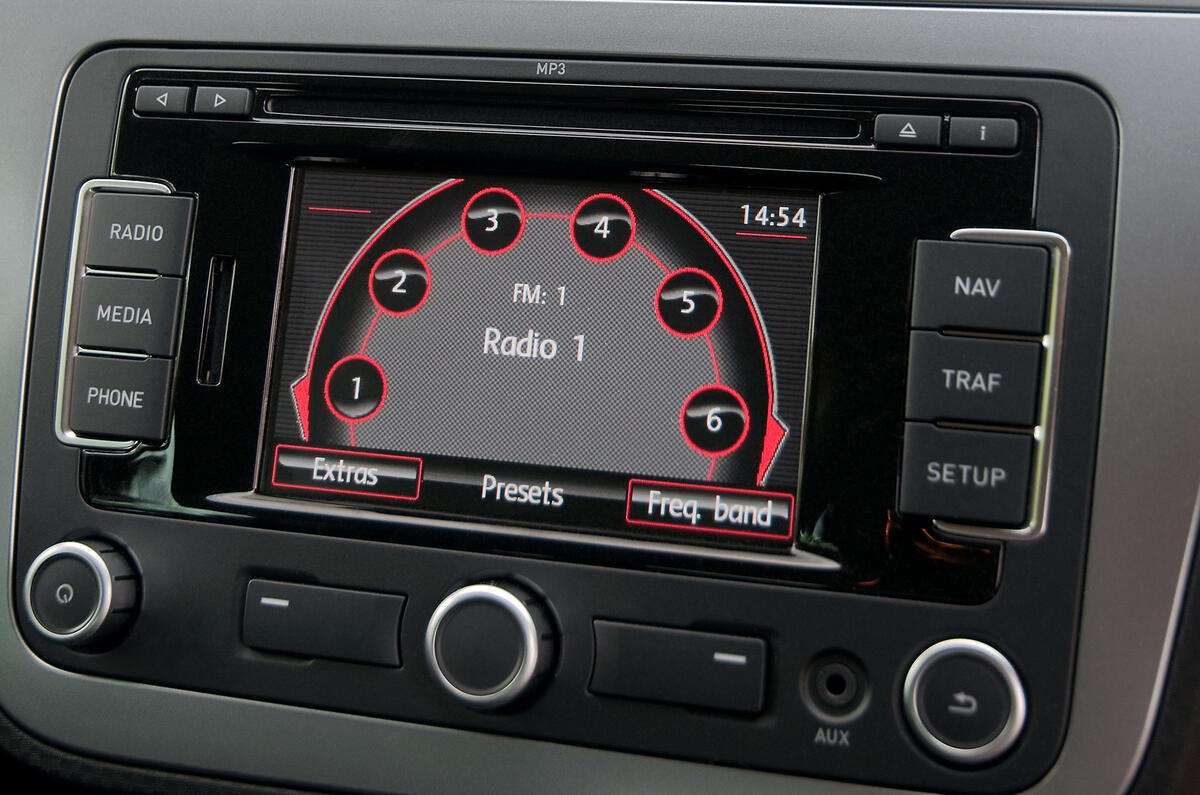 Colour touch-screen is a recent and worthwhile addition to the Altea's options list Seat Altea infotainment system