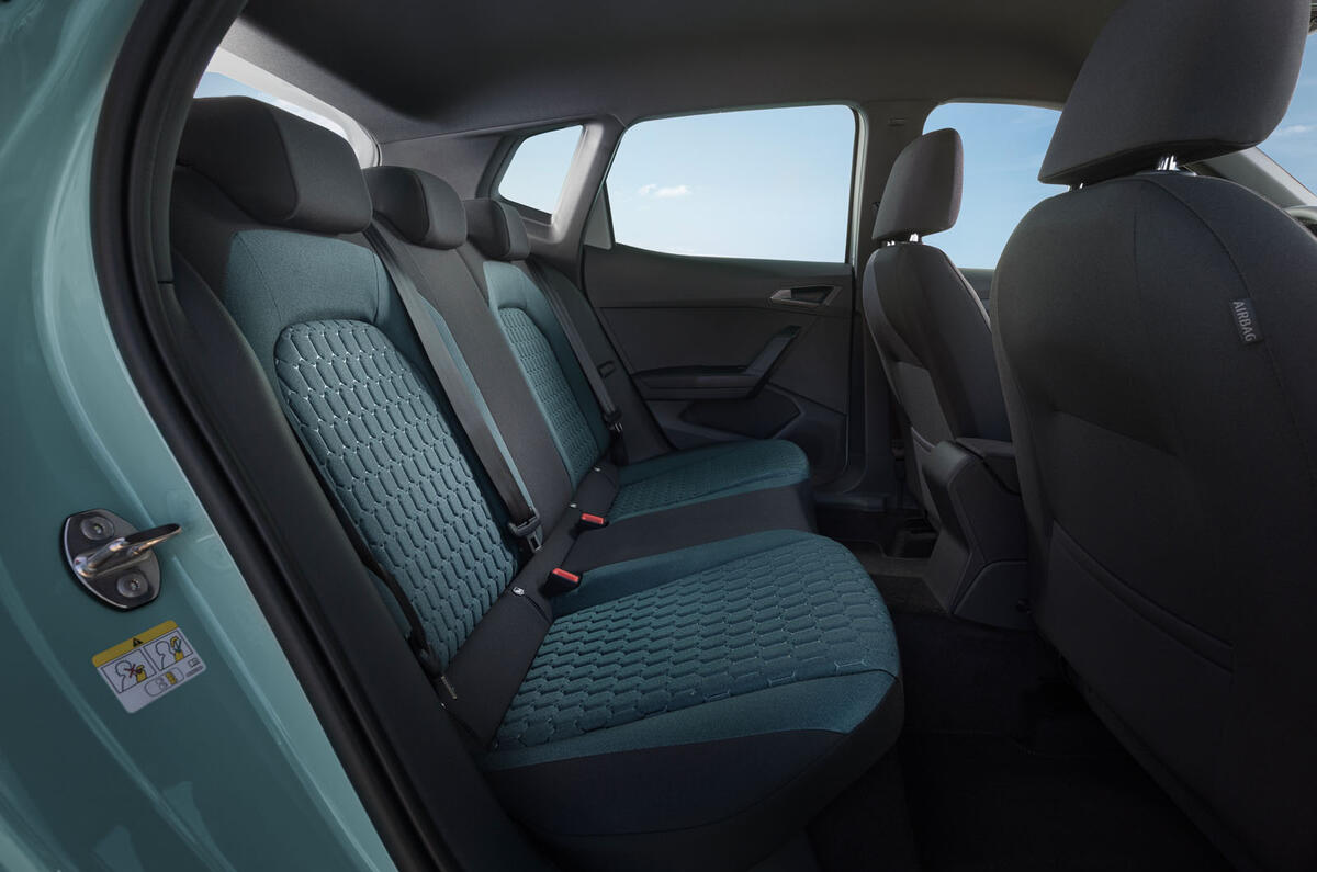 Seat Arona 2025 rear seats