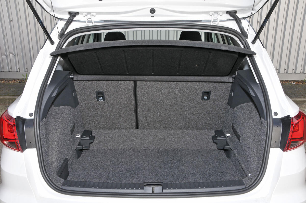 Seat Arona boot space