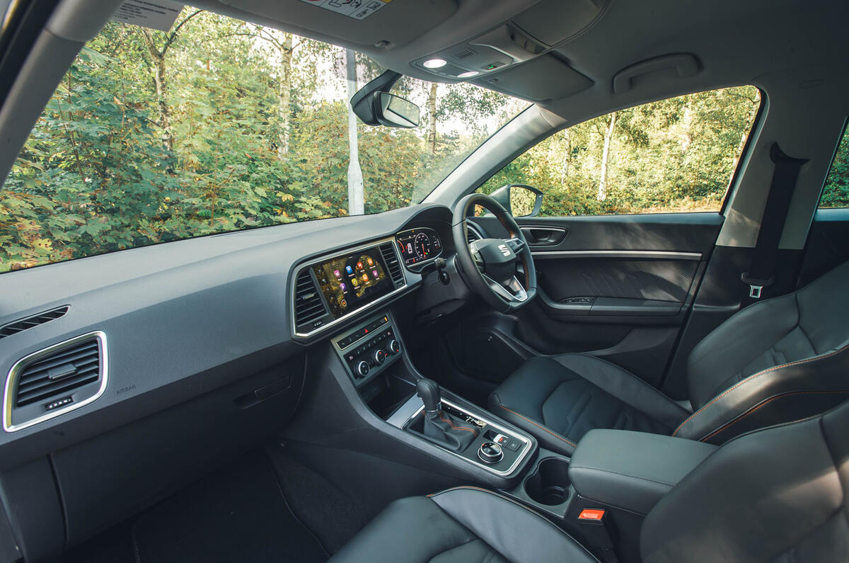 seat ateca review 2023 011 cabin