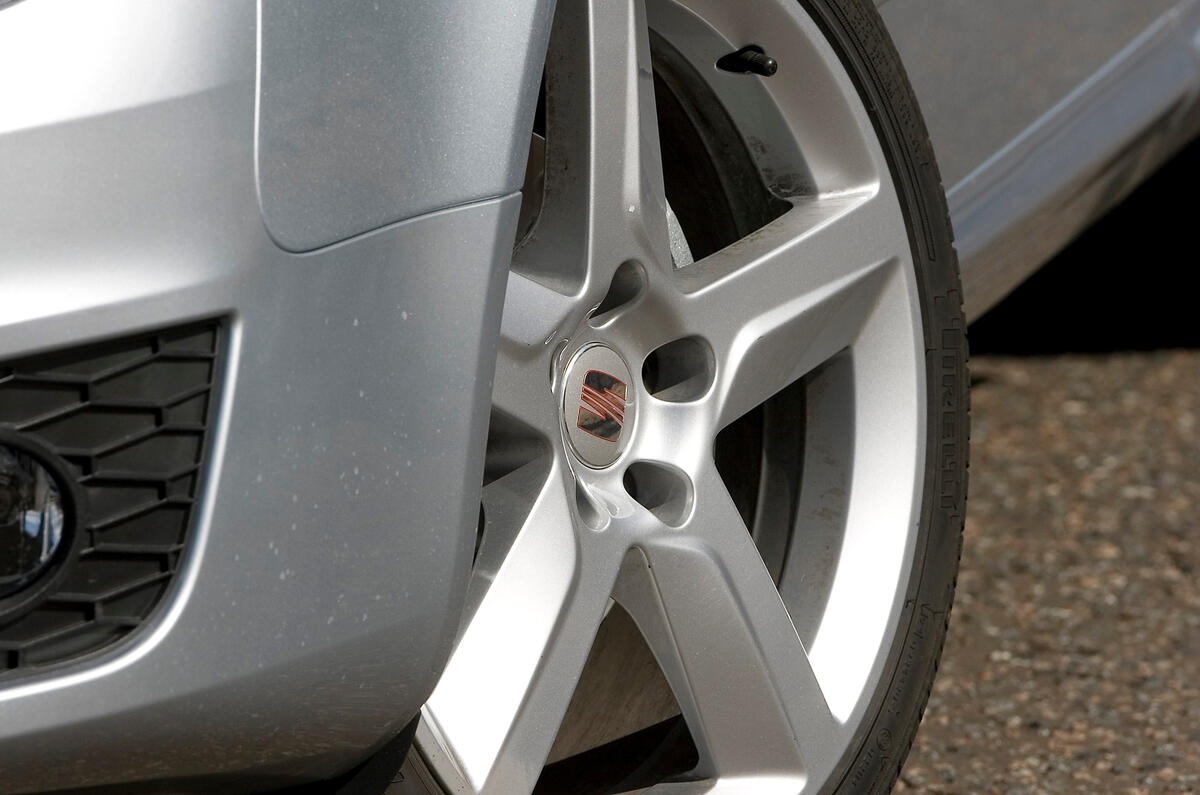 All Exeos get alloy wheel, anywhere between 16 and 18in across 18in Seat Exeo alloy wheels