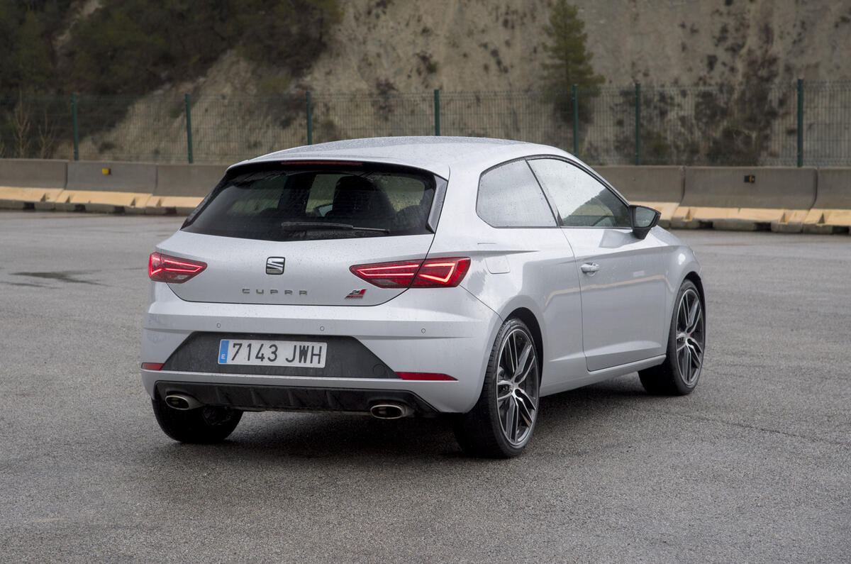 Seat Leon Cupra interior Autocar