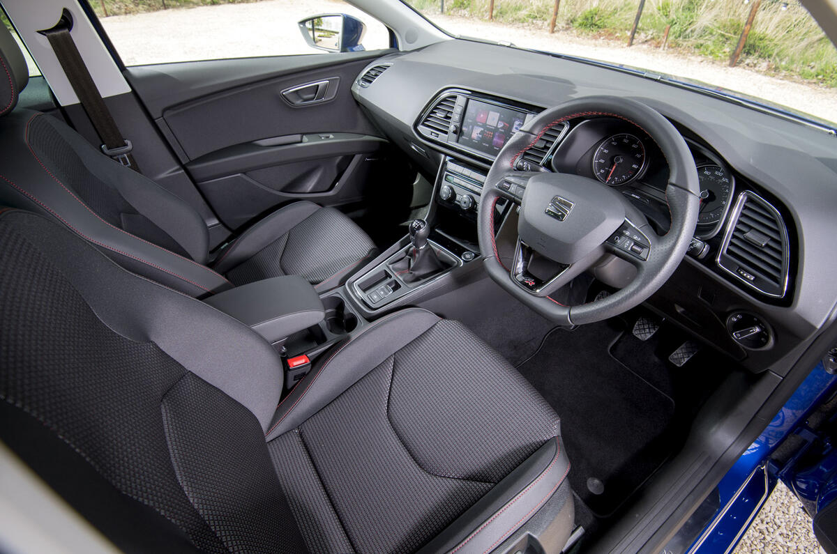 Seat Leon 5dr hatch interior