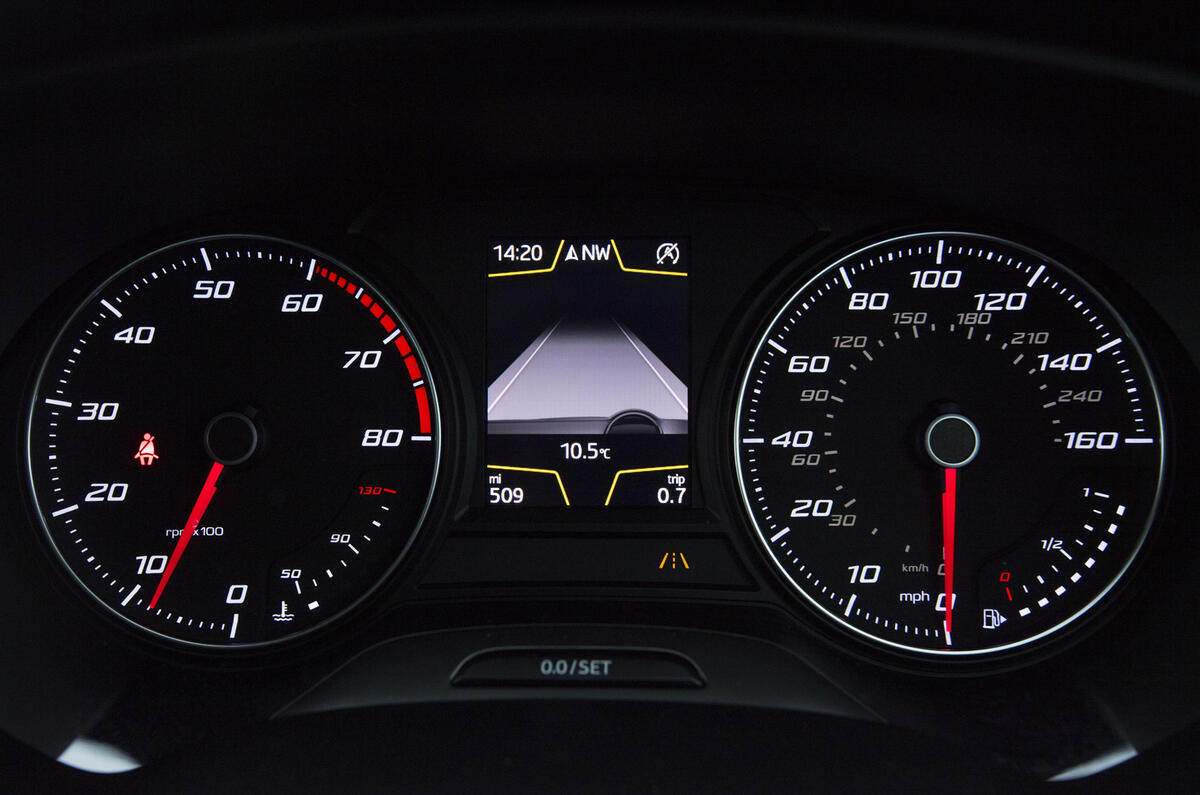 Seat Leon 5dr hatch instrument cluster