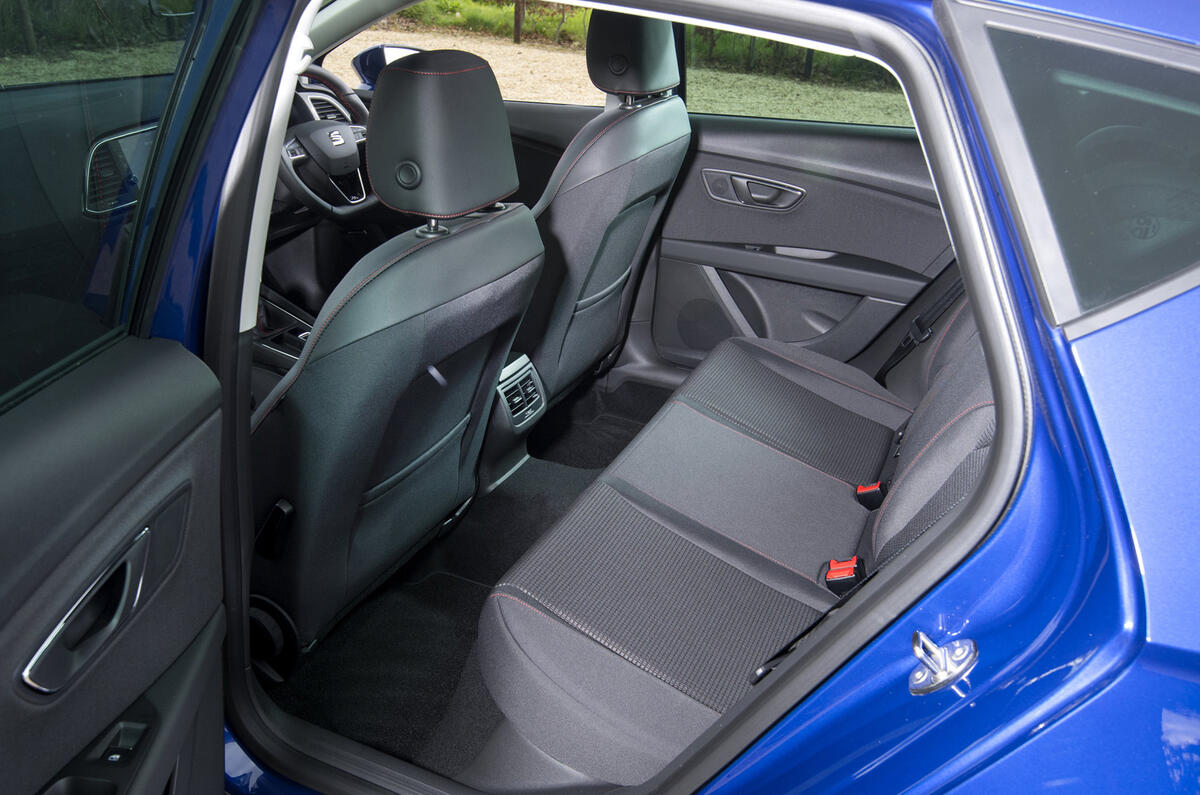 Seat Leon 5dr hatch rear seats