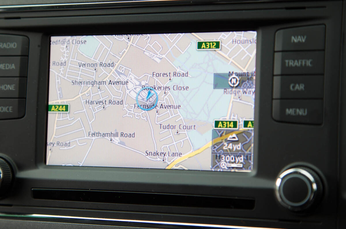 Seat Leon SC infotainment system