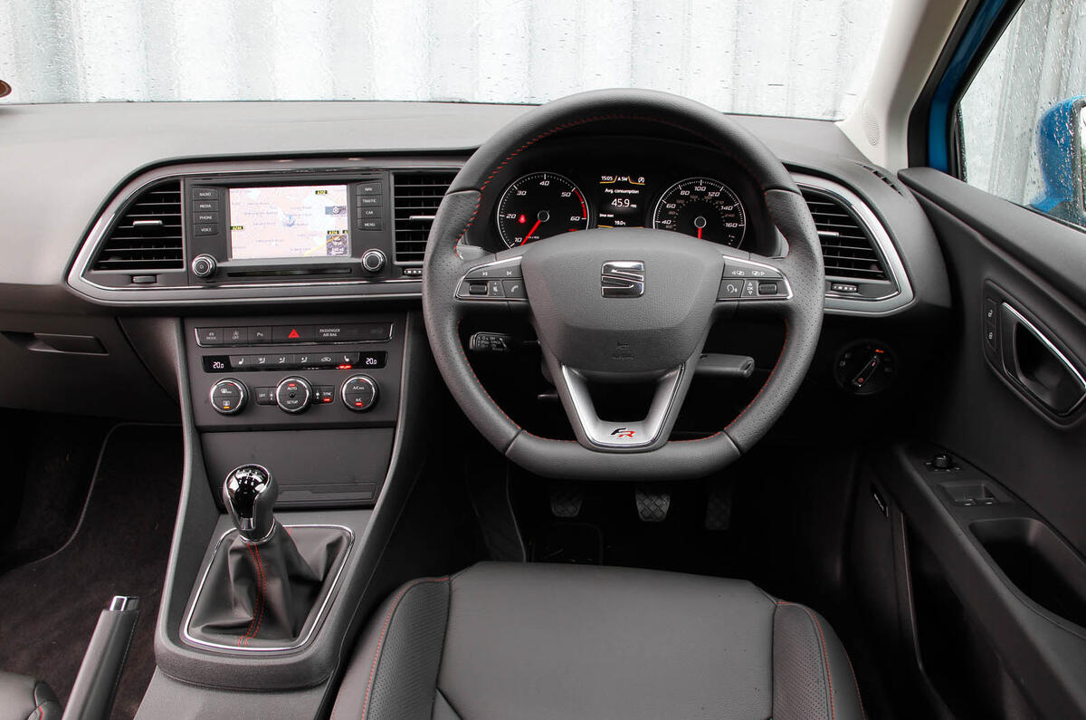 Seat Leon SC dashboard