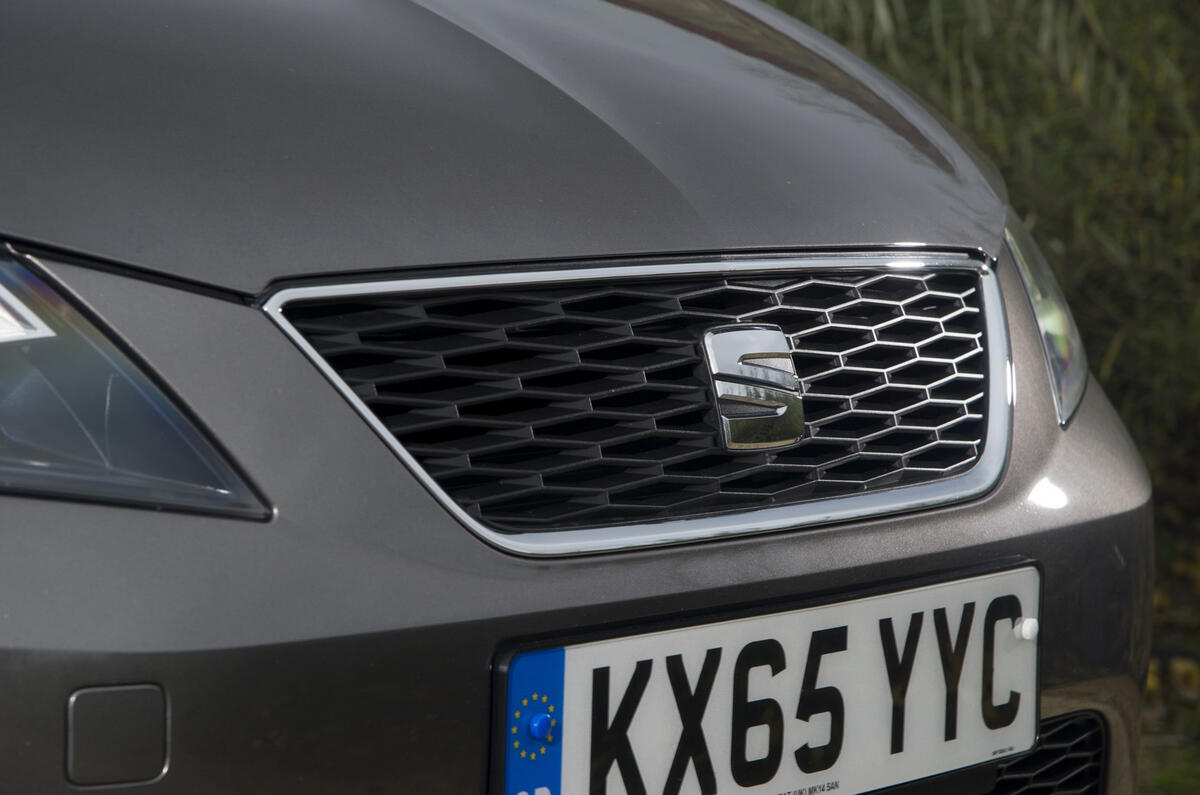 Seat Leon ST front grille