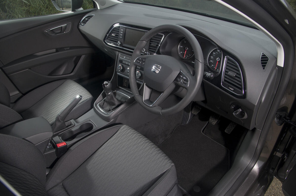 Seat Leon ST interior