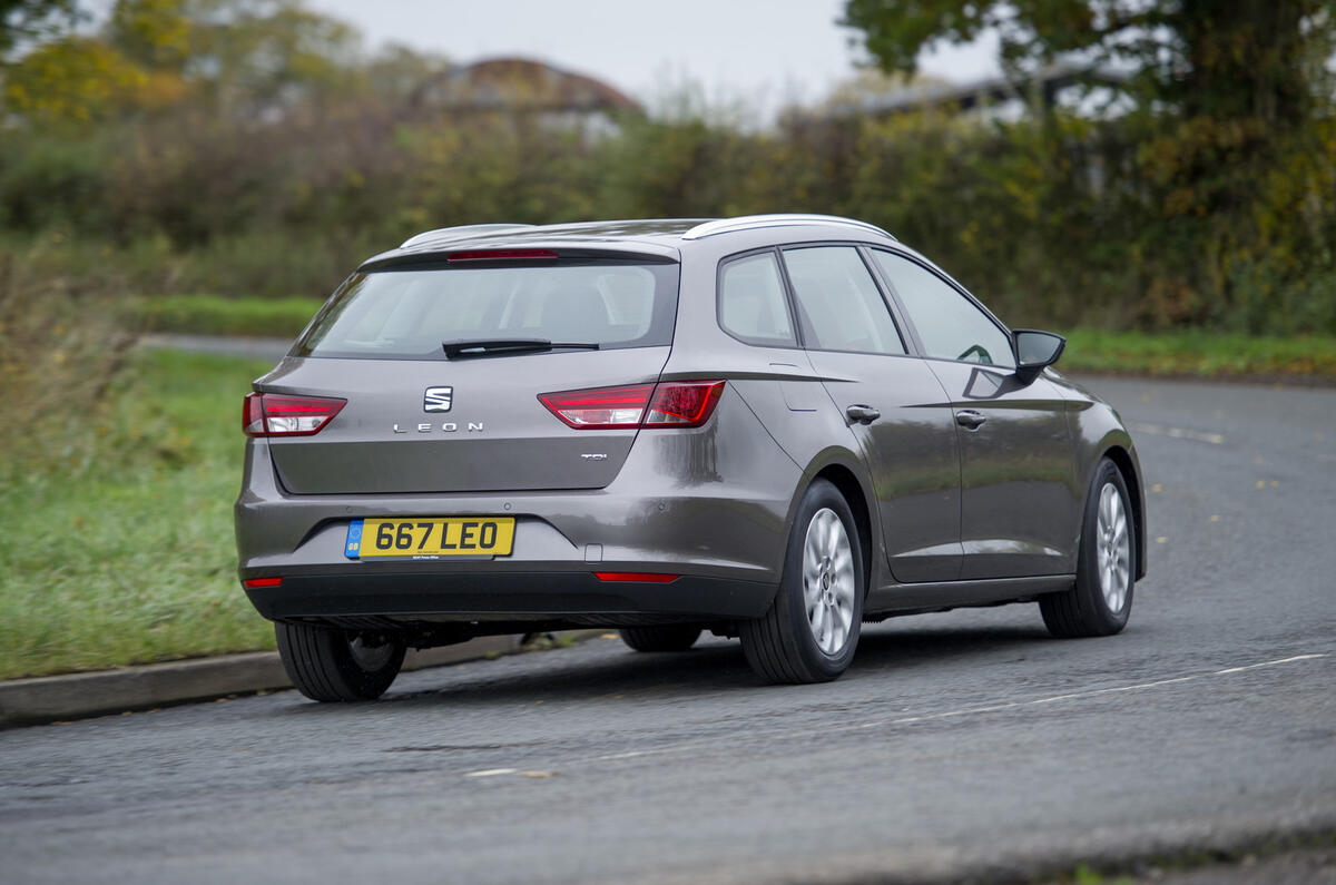Seat Leon ST rear cornering
