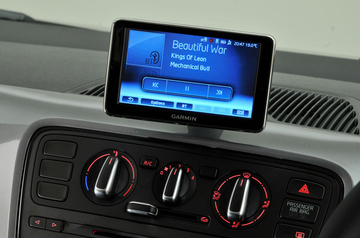 Seat Mii infotainment system