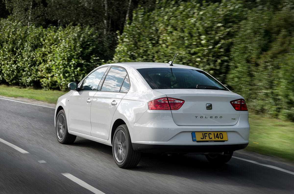 Seat Toledo rear cornering