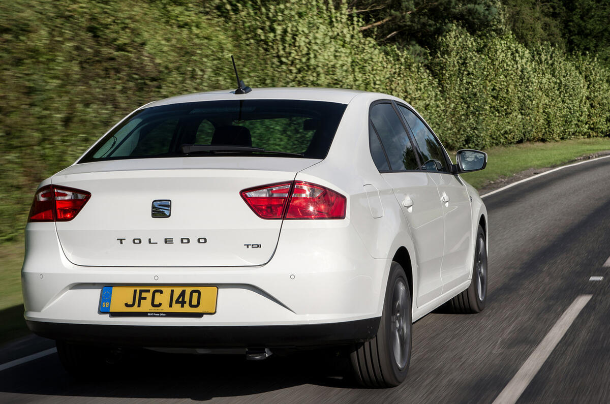 seat toledo rear