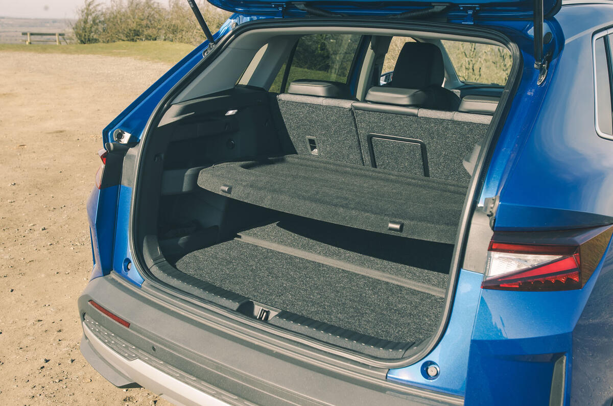 skoda elroq rt 2025 boot 19