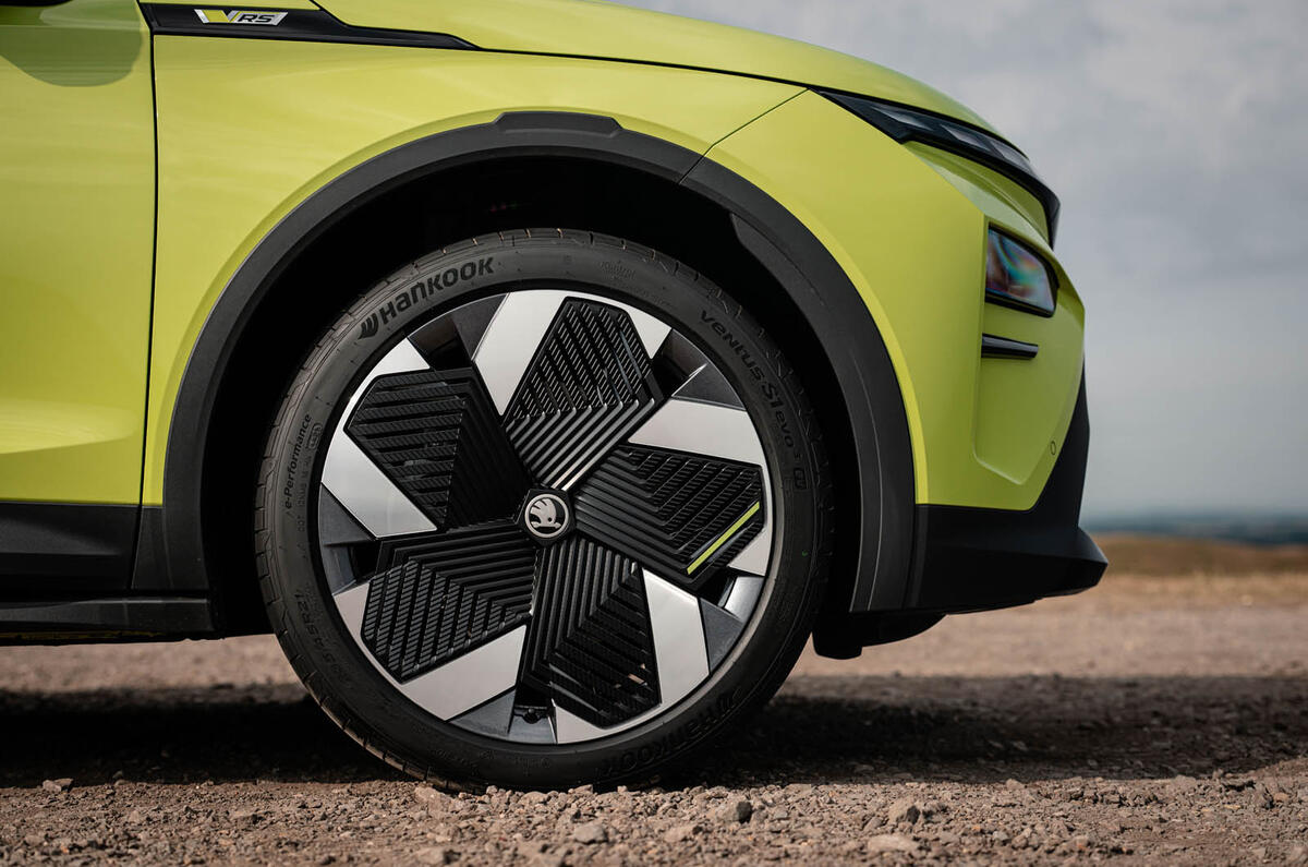 Skoda Elroq vRS avis 2025 005