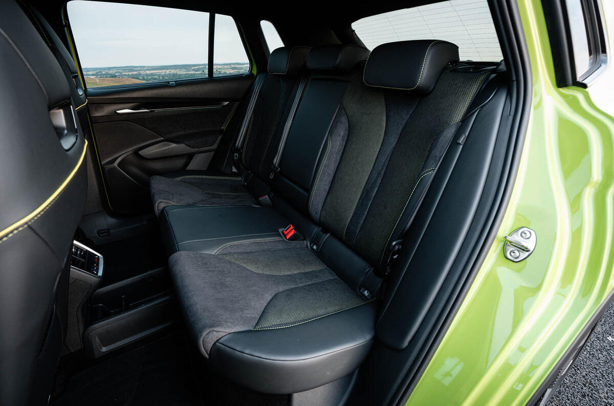 Skoda Elroq vRS avis 2025 013