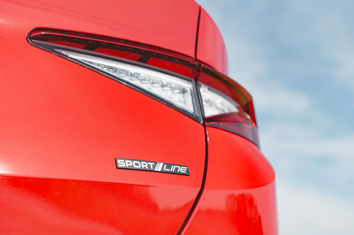 Skoda Enyaq 2025 Review badge 1