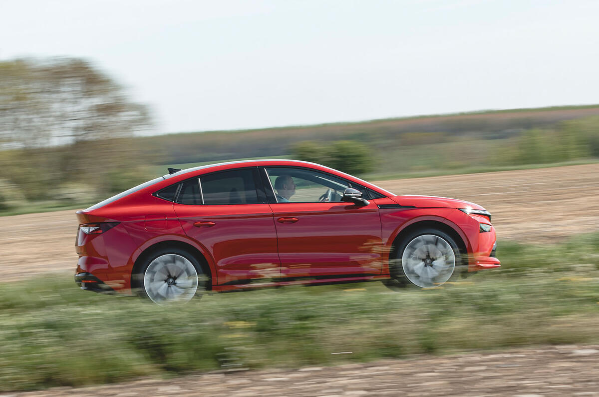 Skoda Enyaq 2025 Review pan 26