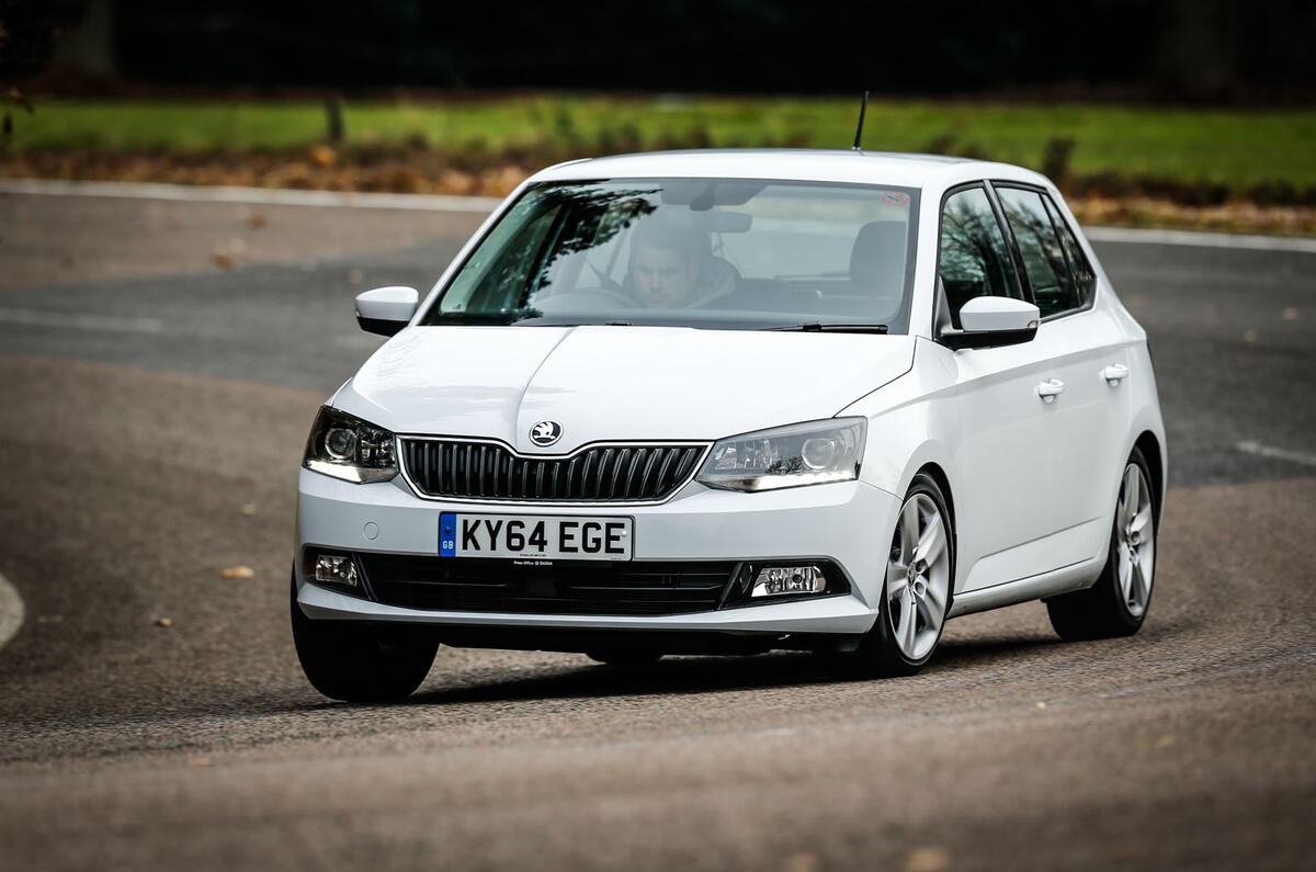 Skoda Fabia en virage serré