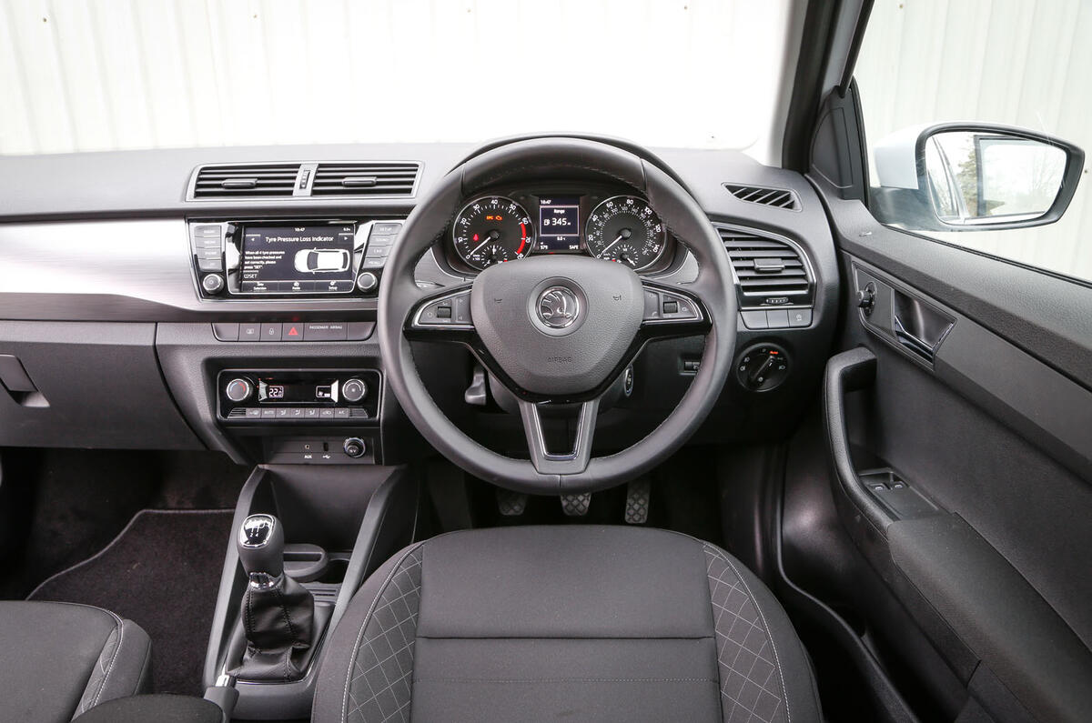 Tableau de bord de la Skoda Fabia