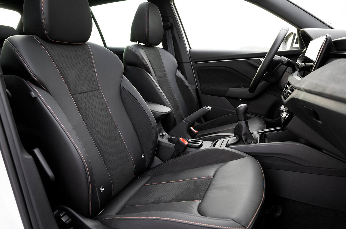 skoda kamiq review 2024 07 front seats
