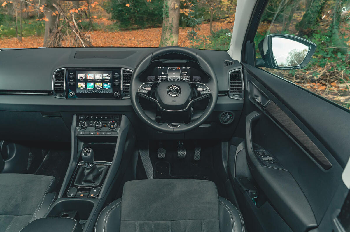 skoda karoq review 2023 11 dash
