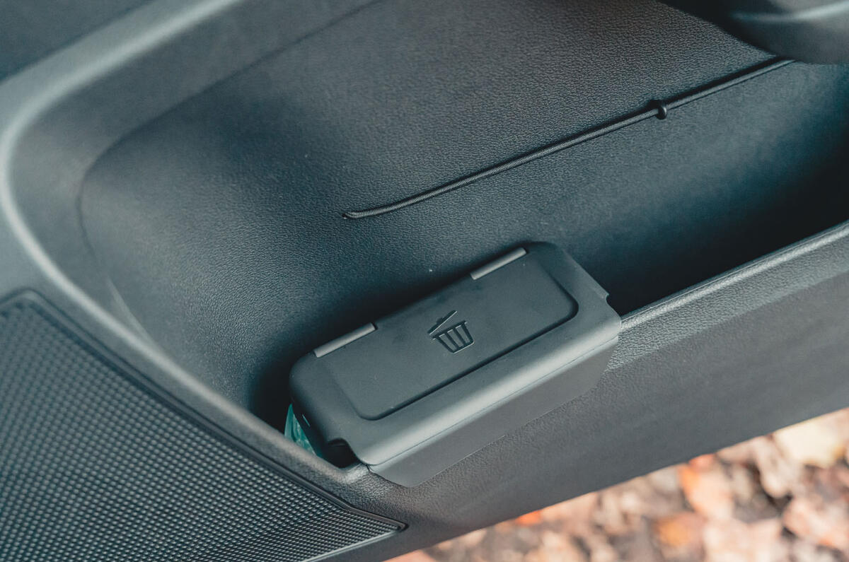 skoda karoq review 2023 15 door bin