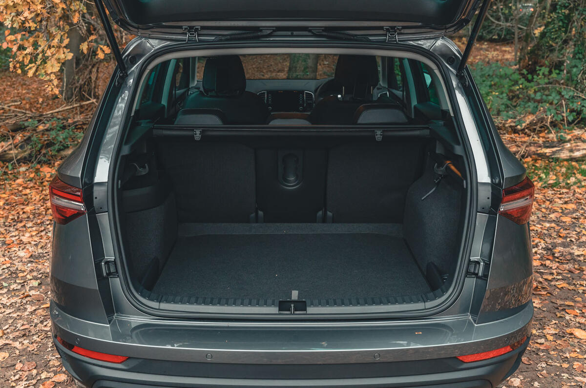skoda karoq review 2023 23 boot