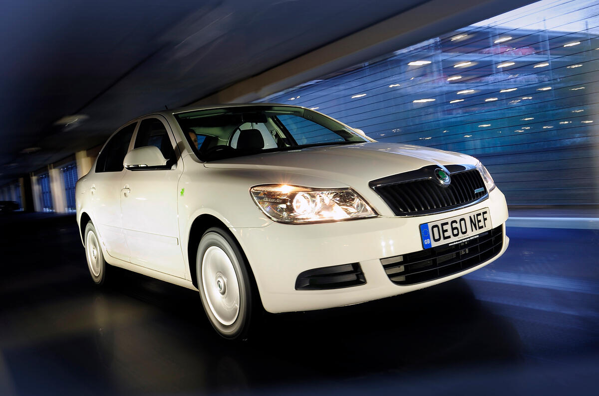 The Octavia benefits from its well-sorted Mk5 Golf underpinnings Skoda Octavia front quarter