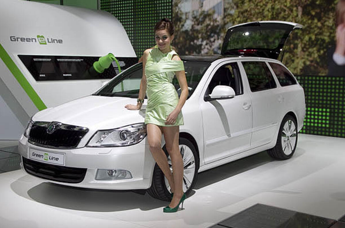 Paris motor show: electric Skoda Octavia