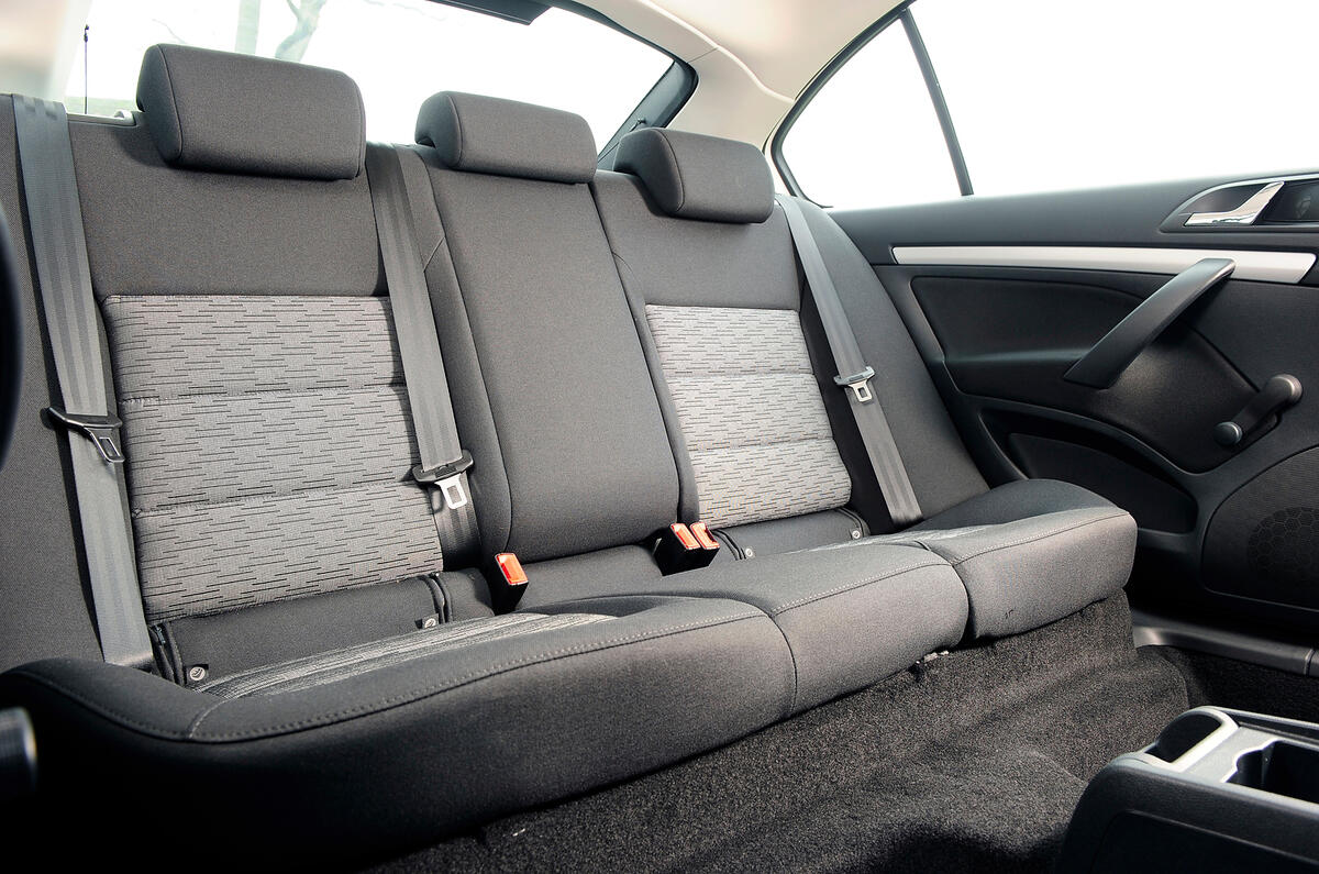 Car Seat Disposal >> Skoda Octavia 2004-2013 performance | Autocar Car Seat Disposal >> Skoda Octavia 2004-2013 performance | Autocar
