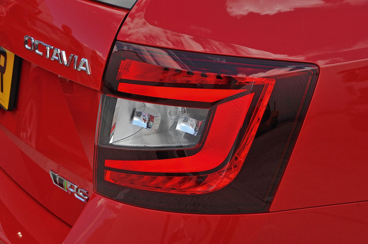 Skoda Octavia vRS 245 rear LED lights