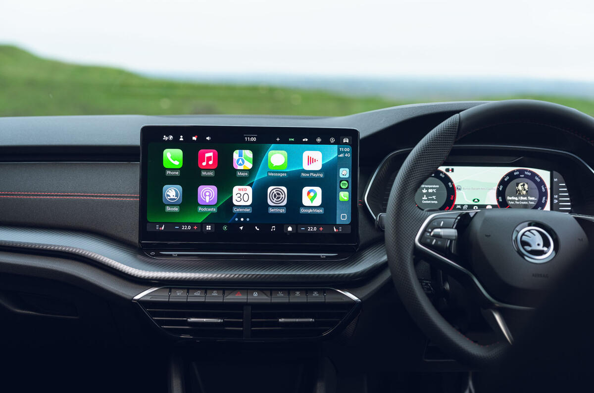 Skoda Octavia VRS review 2025 012 infotainment Skoda Octavia VRS review 2025 012 infotainment