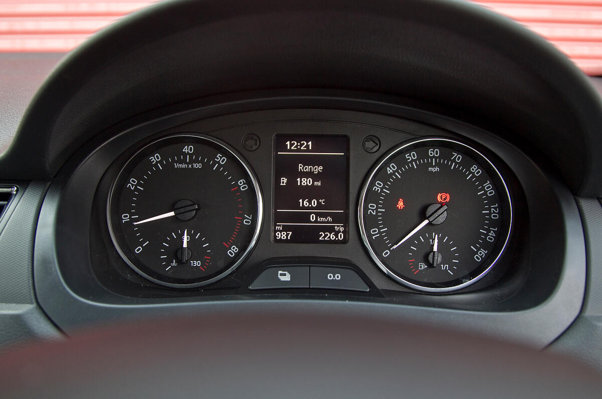 Skoda Rapid instrument cluster