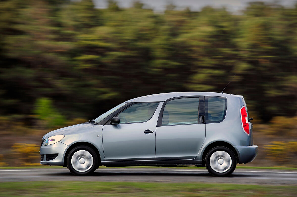 Skoda Roomster side profile