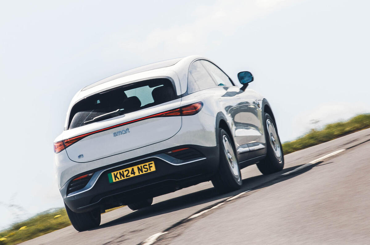 smart 3 review 2024 03 rear cornering