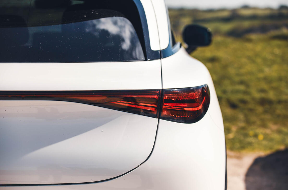 smart 3 review 2024 08 lights