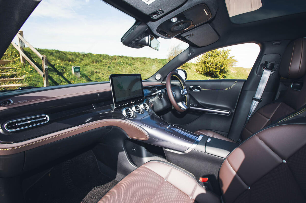 smart 3 review 2024 12 interior