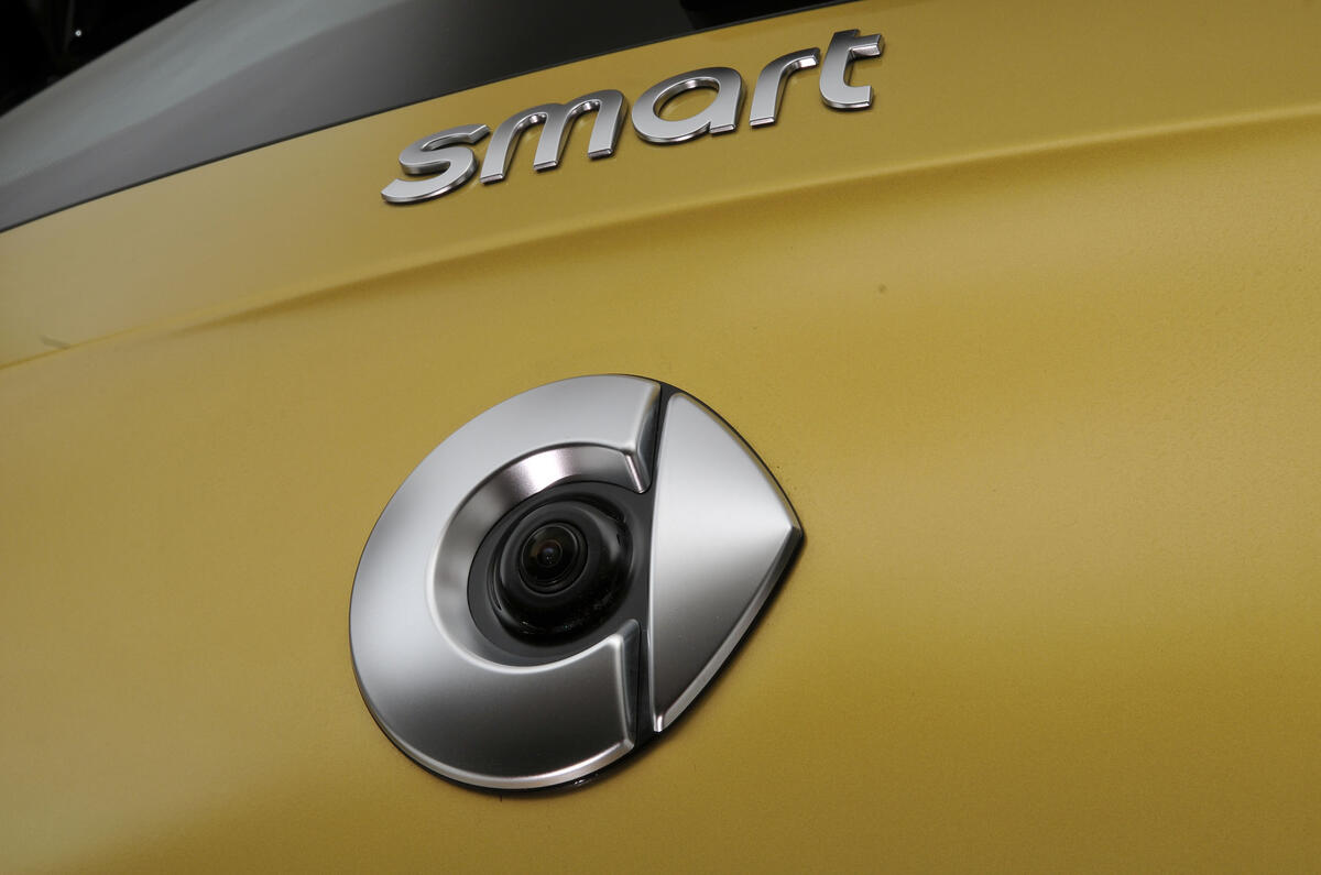 Smart Forfour badging