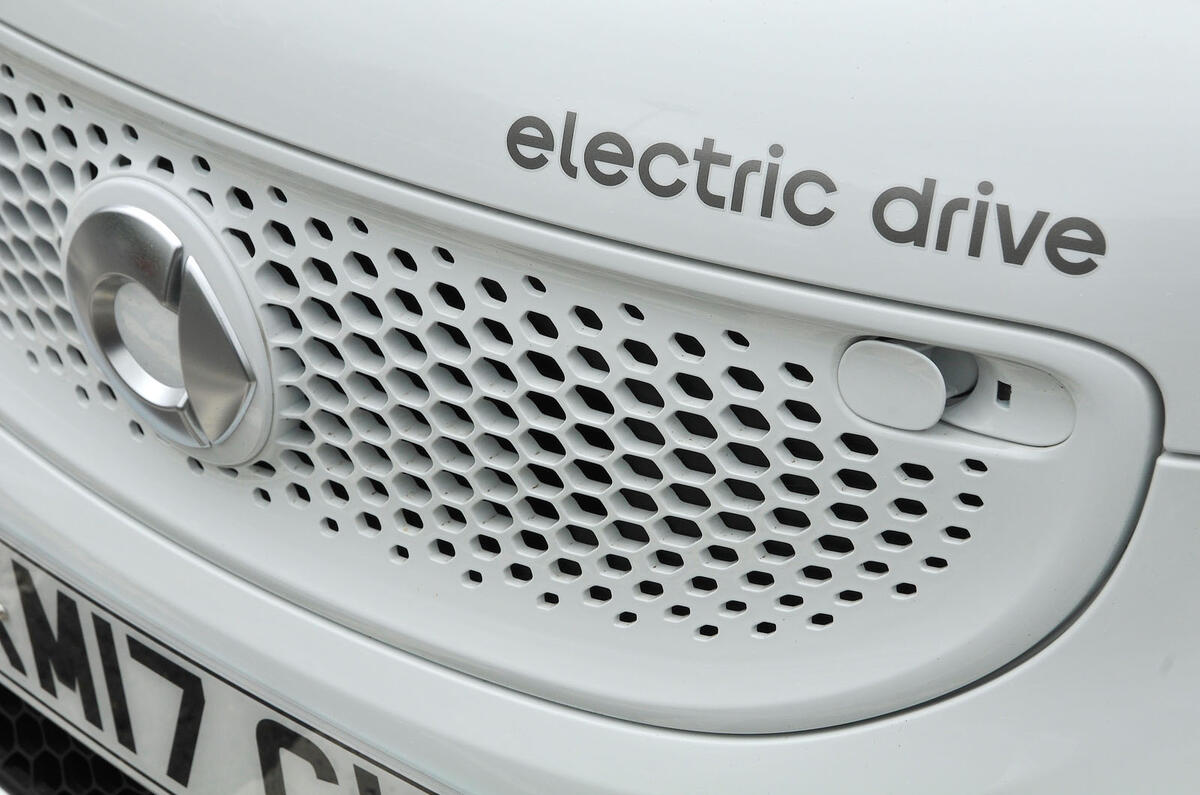 Smart Forfour Electric Drive bonnet latch