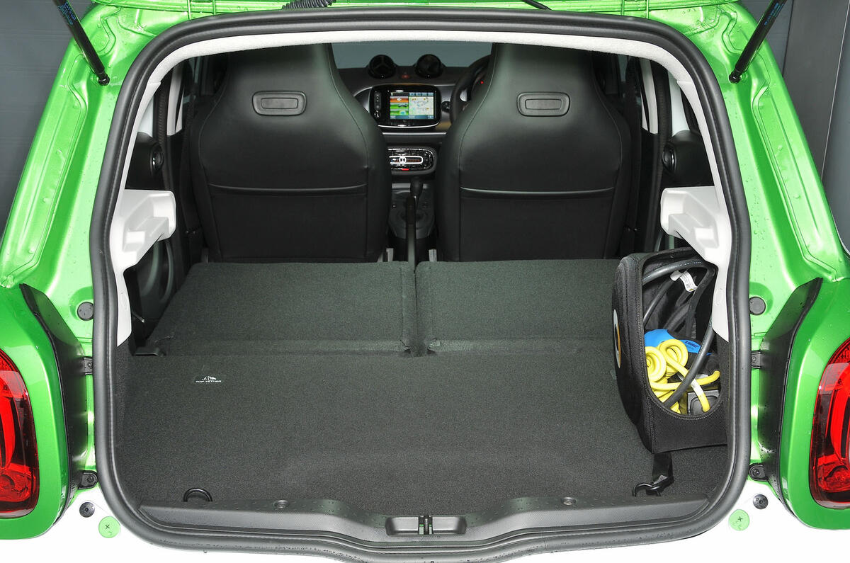 Smart Forfour Electric Drive extended boot space