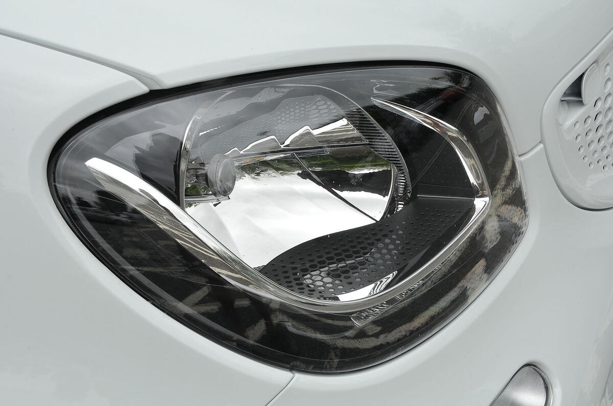 Smart Forfour Electric Drive headlights