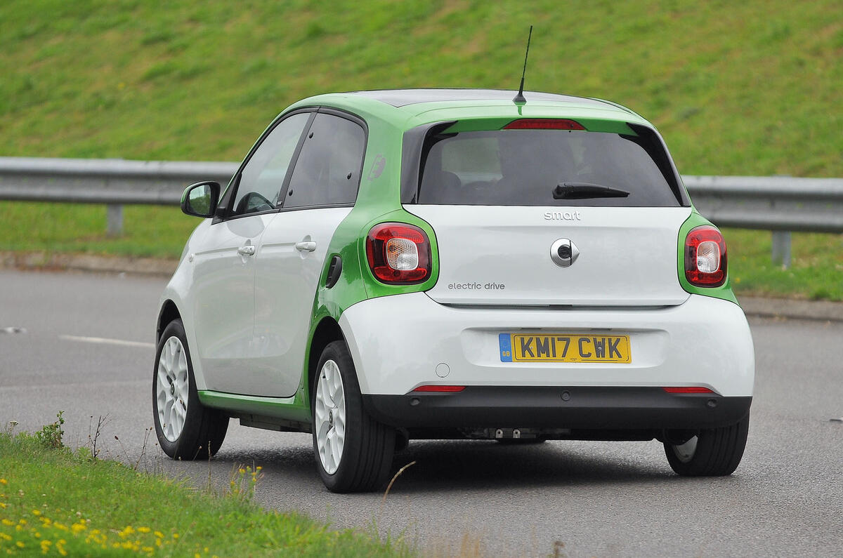 Smart Forfour Electric Drive rear cornering