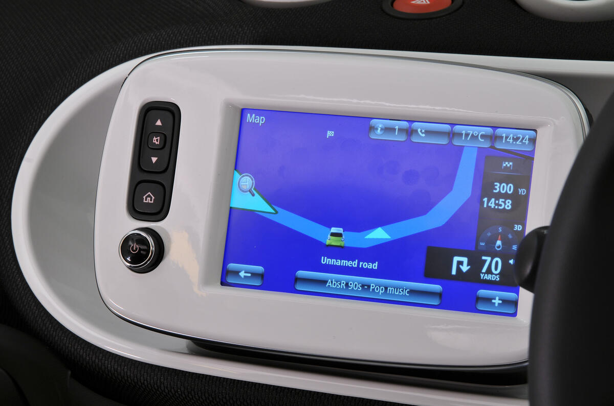 Smart Forfour infotainment system