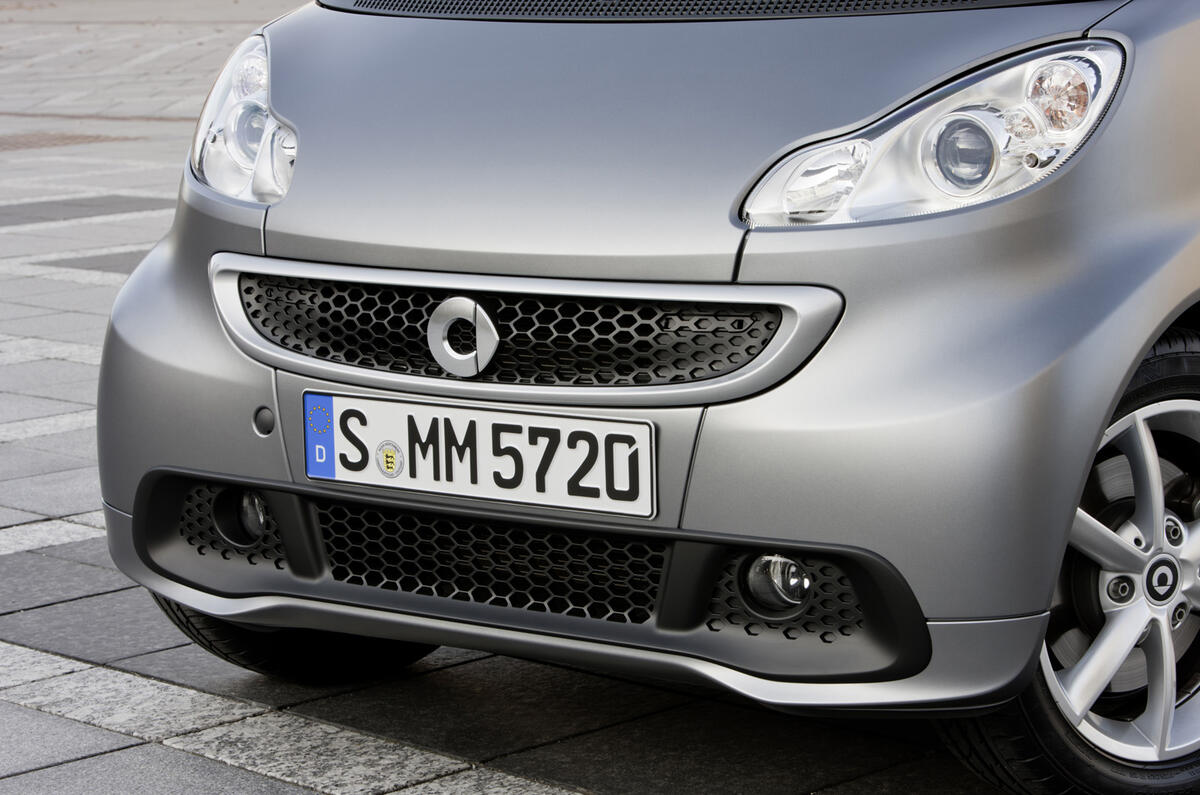 Geneva: Facelifted Smart Fortwo