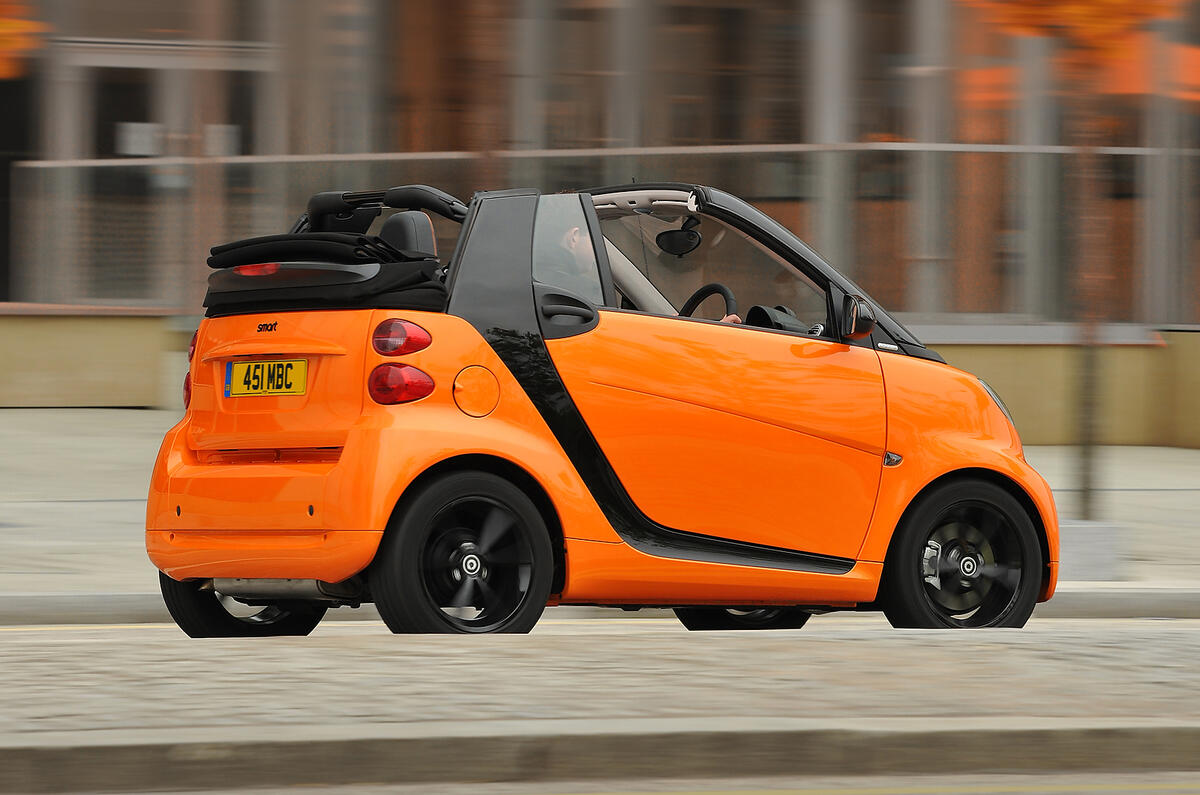 Smart Car Interior >> Smart Fortwo 2007-2014 interior | Autocar Smart Car Interior >> Smart Fortwo 2007-2014 interior | Autocar