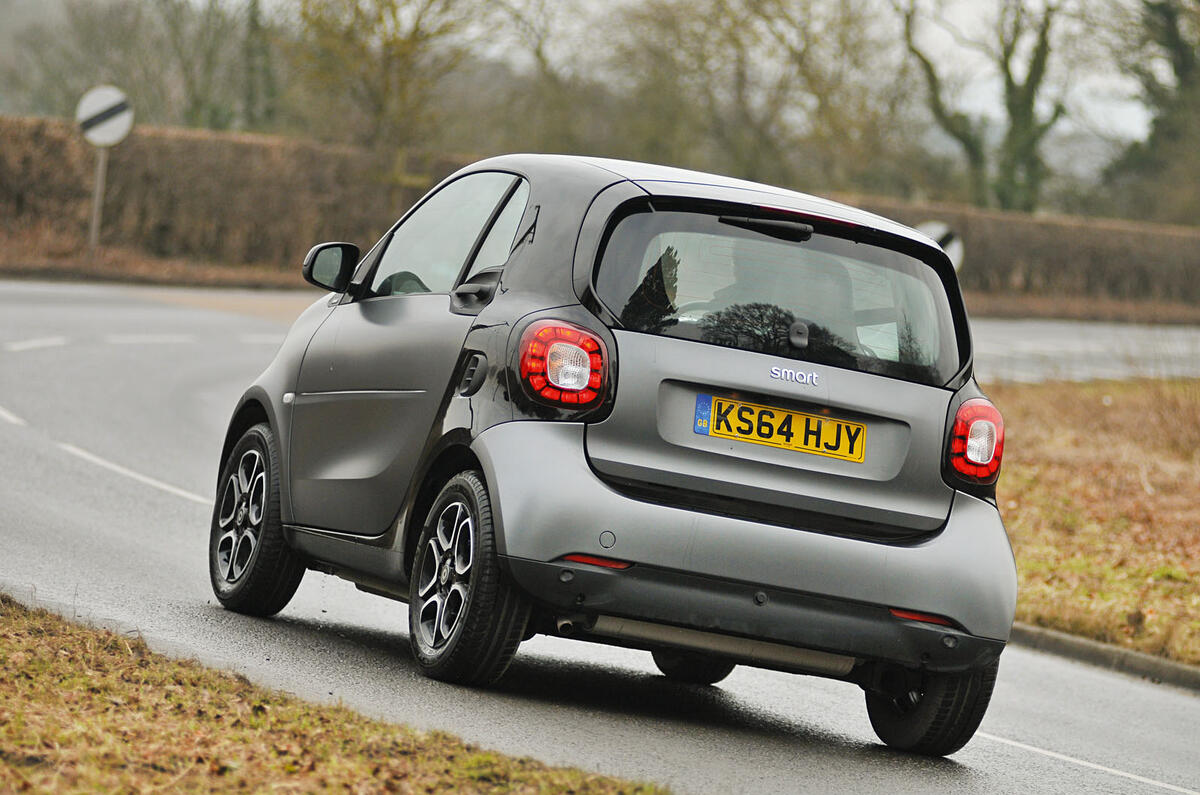 Smart Fortwo rear cornering