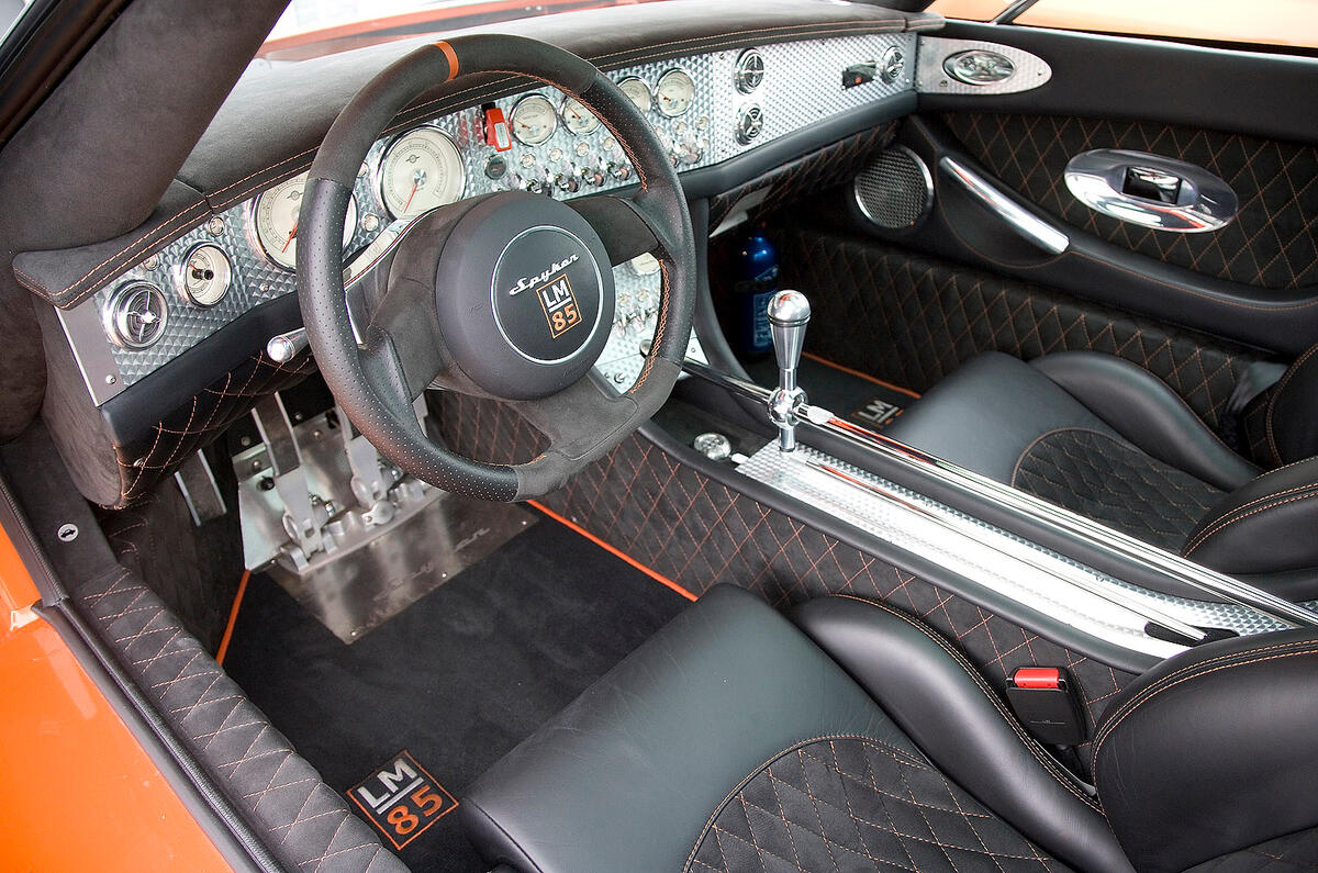 Spyker C8 dashboard