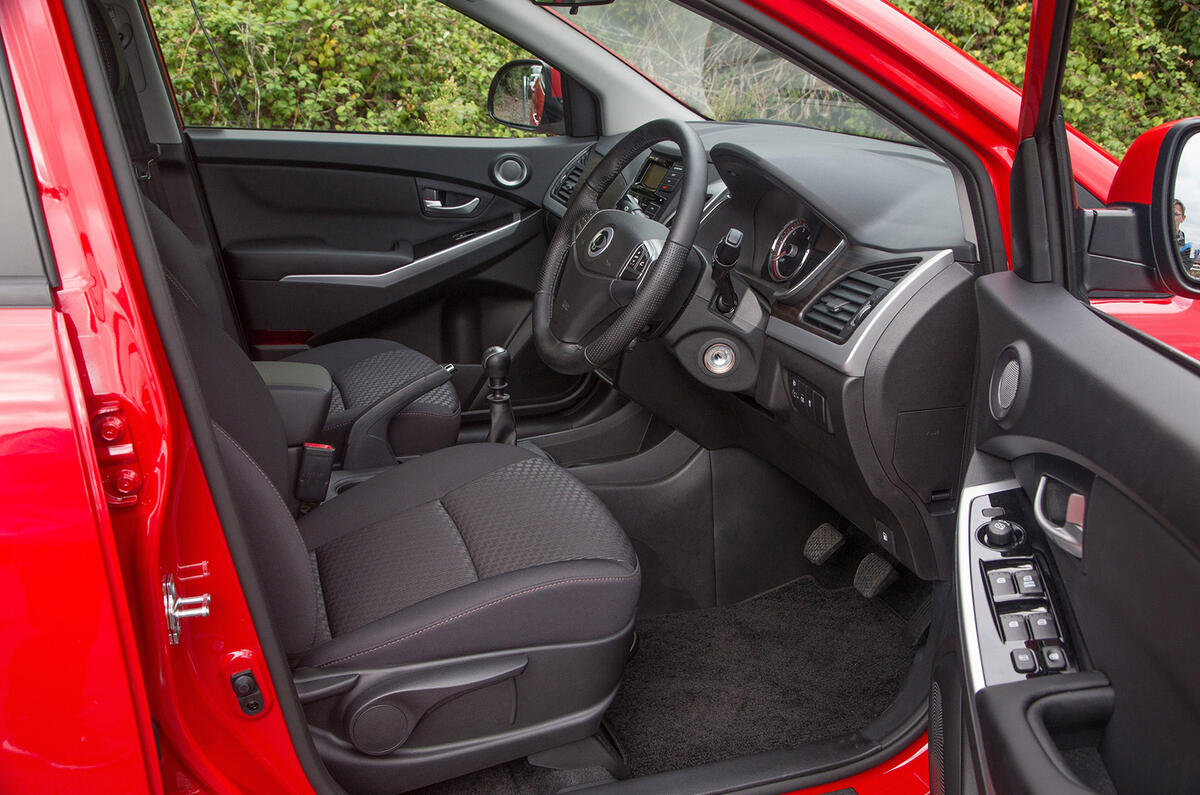 Ssangyong Korando interior