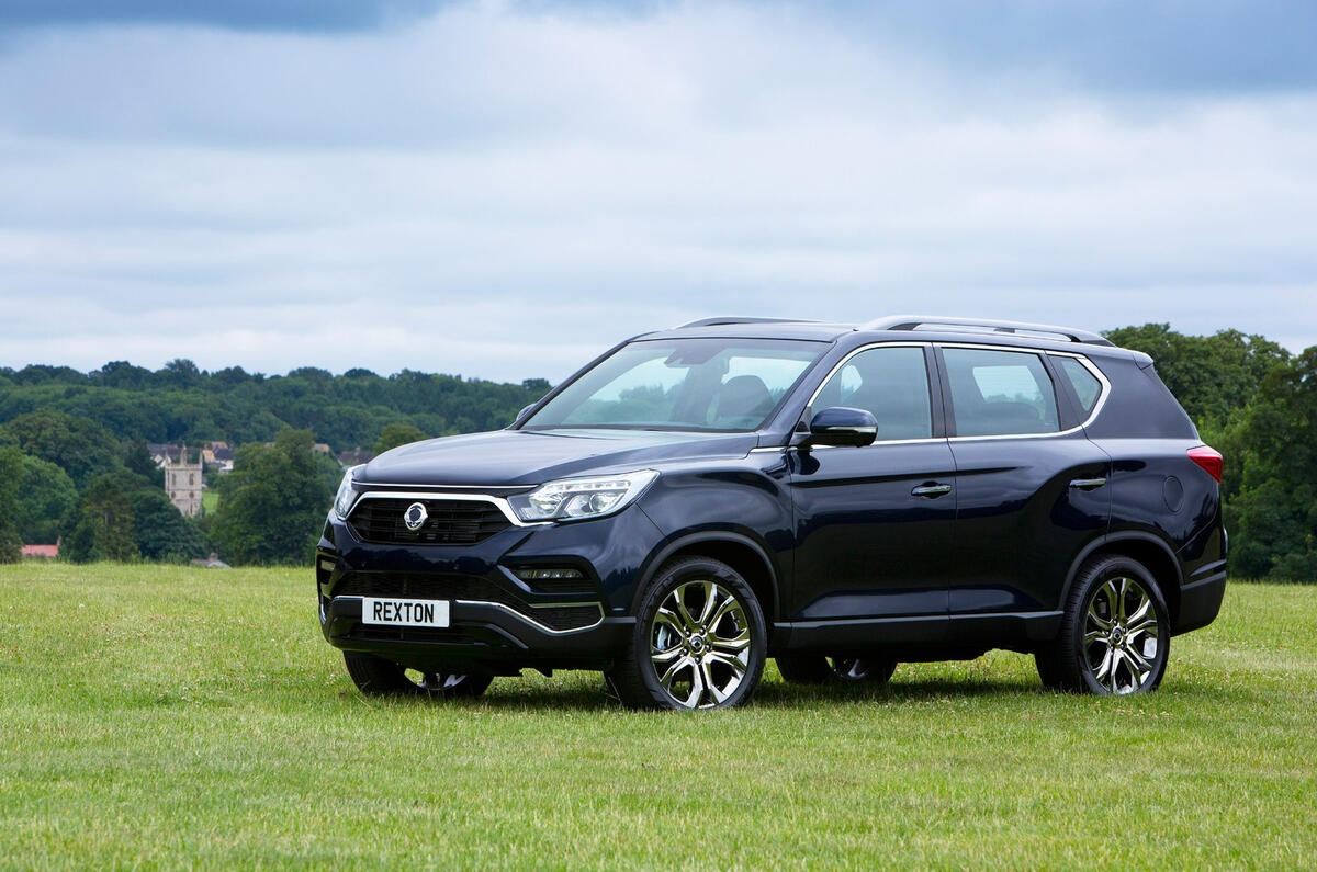 3 star Ssangyong Rexton